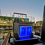 Botel Barco-apartamento En El Náutico De