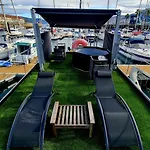 Botel Barco-apartamento En El Náutico De