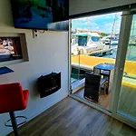 Barco-apartamento En El Nautico De * ויגו