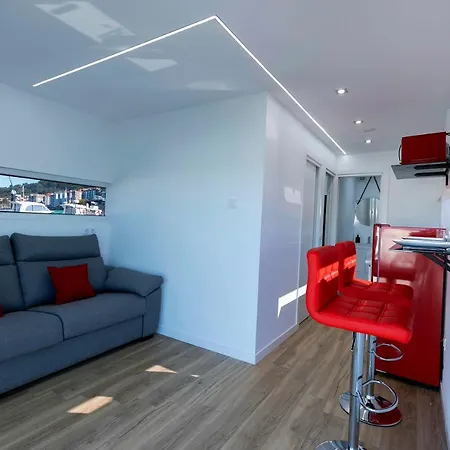 Barco-apartamento En El Nautico De 比戈