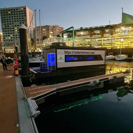 Barco-apartamento En El Nautico De Botel *