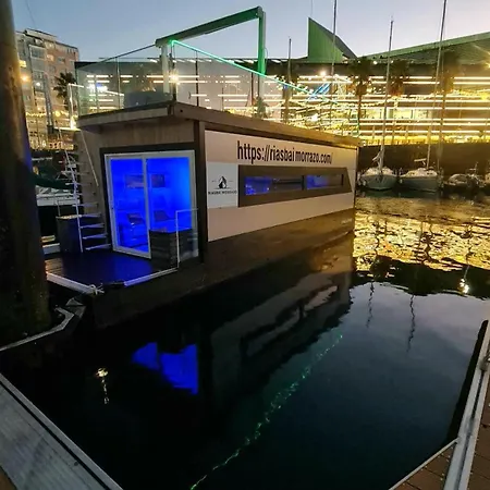 Barco-apartamento En El Nautico De 比戈
