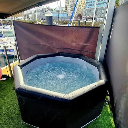 Barco-apartamento En El Nautico De * 比戈