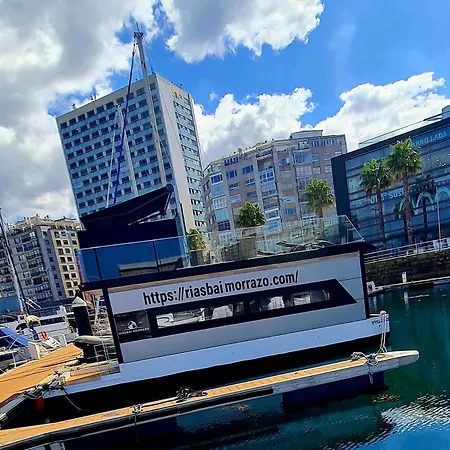 Barco-apartamento En El Náutico De *