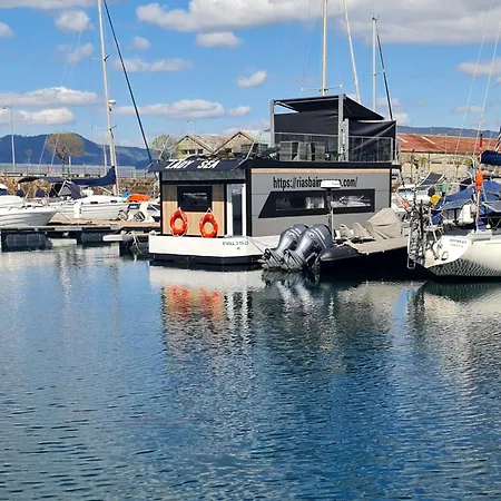 Barco-apartamento En El Nautico De Båthotell Vigo