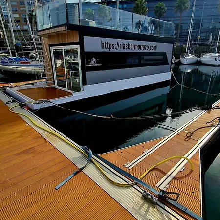 船屋 Barco-apartamento En El Nautico De *