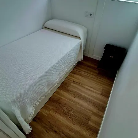 Barco-apartamento En El Nautico De * Vigo