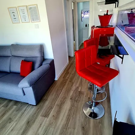 Barco-apartamento En El Nautico De Vigo