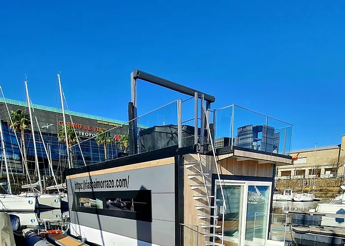 Barco-apartamento En El Nautico De 比戈