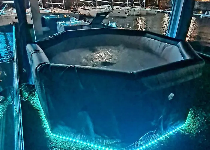 Barco-apartamento En El Nautico De 船屋 比戈