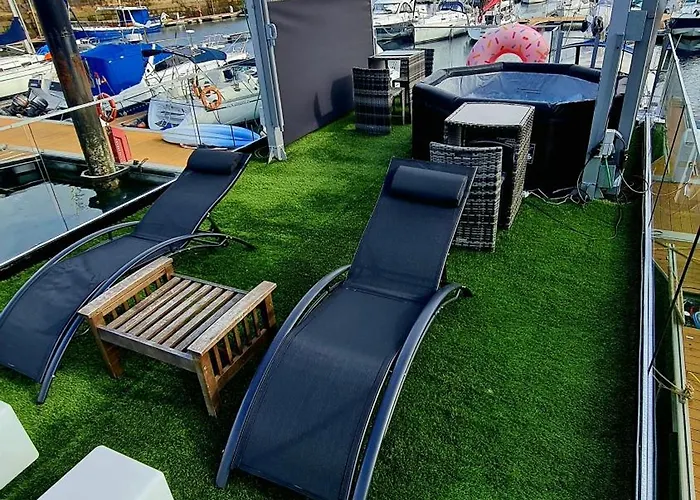 Barco-apartamento En El Nautico De 比戈
