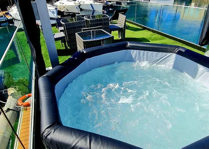 Barco-apartamento En El Nautico De Πλωτό κατάλυμα Βίγκο