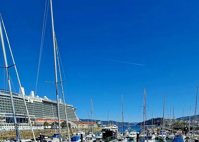 Barco-apartamento En El Nautico De