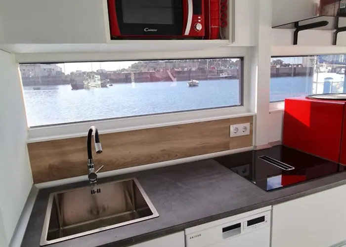 Barco-apartamento En El Náutico De Vigo