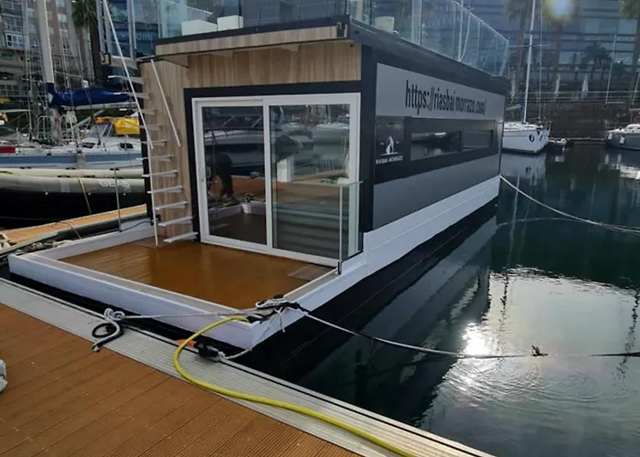 Πλωτό κατάλυμα Barco-apartamento En El Nautico De