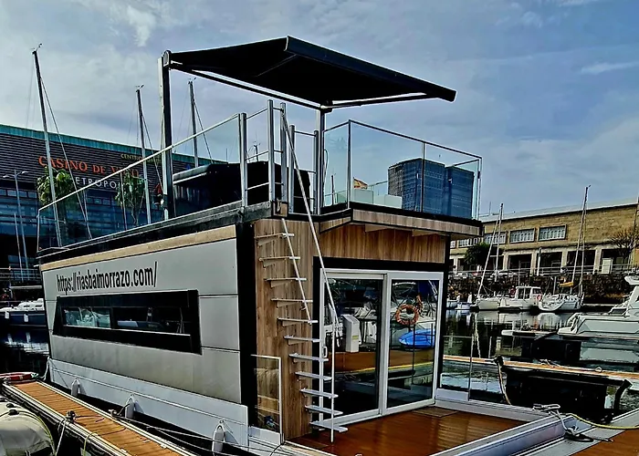 Πλωτό κατάλυμα Barco-apartamento En El Nautico De