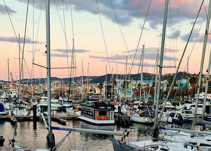 Barco-apartamento En El Náutico De Vigo