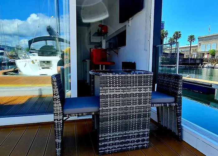 船屋 Barco-apartamento En El Nautico De