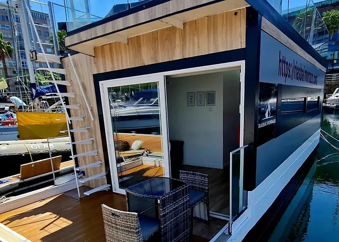 Barco-apartamento En El Nautico De Πλωτό κατάλυμα *