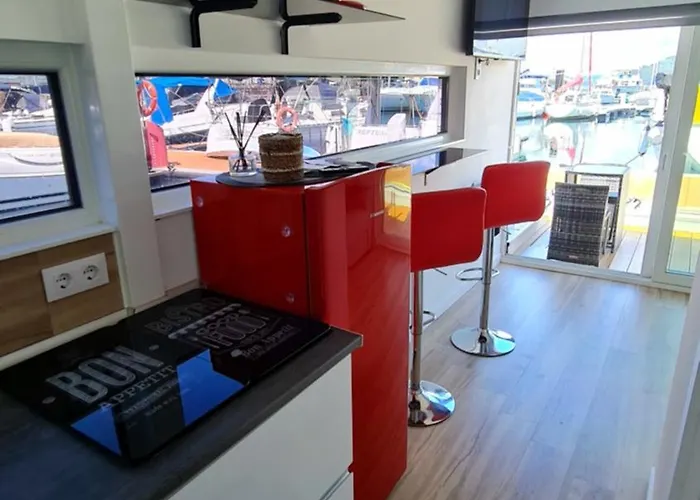 Barco-apartamento En El Nautico De Πλωτό κατάλυμα Βίγκο